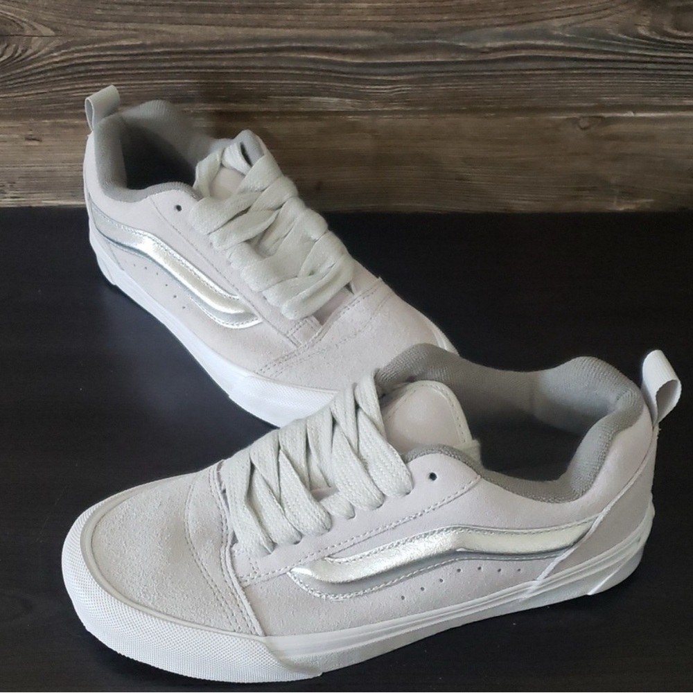 Mens 5 Women’s 7 Knu Skool Silver Grey Vans Sneakers shoes